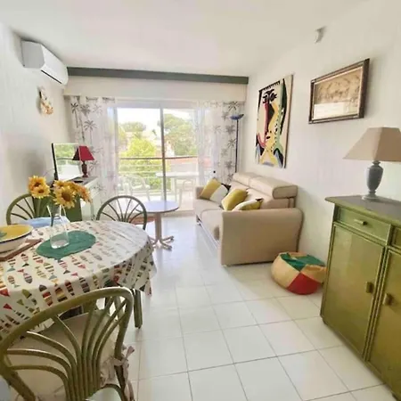 דירה With Pool Near The Sea Saint-Raphaël